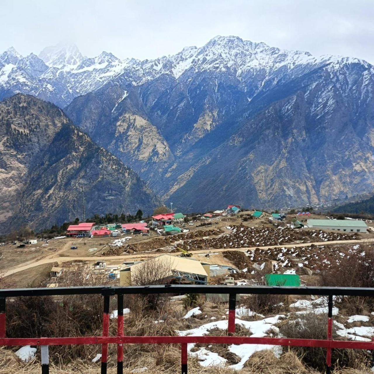 Nanda Devi Stays Joshīmath エクステリア 写真